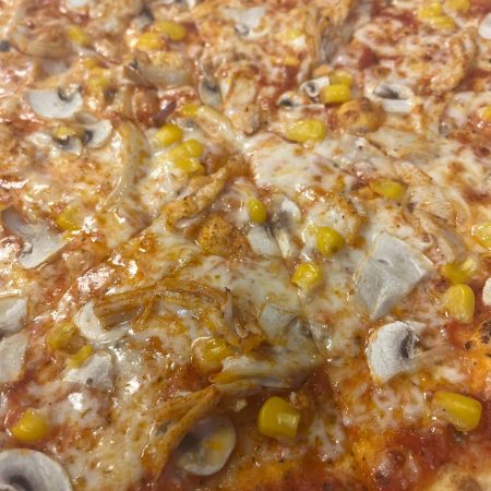 Chiken & sweetcorn pizza